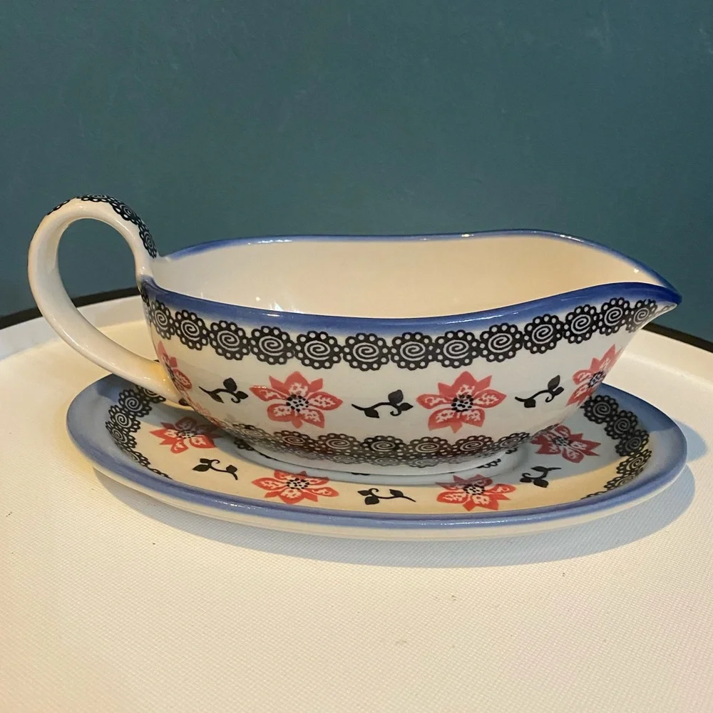 Polish Pottery Gravy Boat with Under plate - Wiza Boleslawiec - Picture 3 of 8